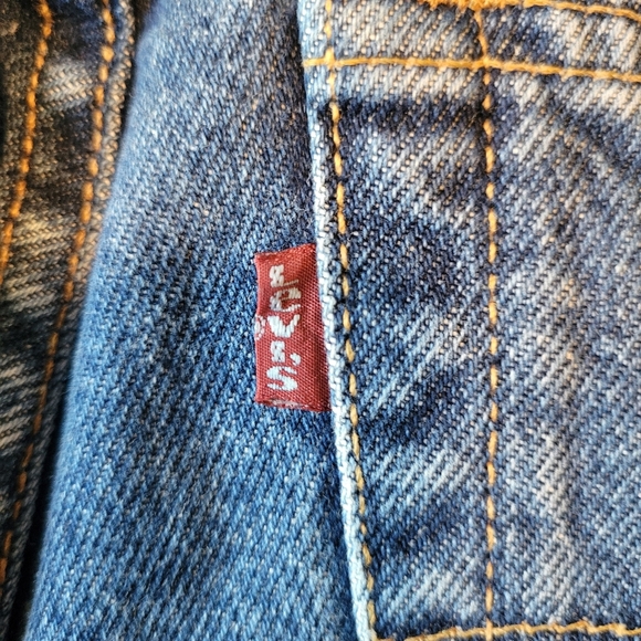 Vintage 1999 Levi's 550 Relaxed Fit Tapered Leg Jeans - Picture 3 of 9